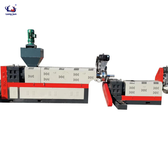 Used plastic recycling granulator