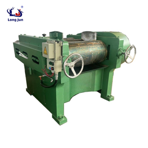 Pencil lead three roll grinder